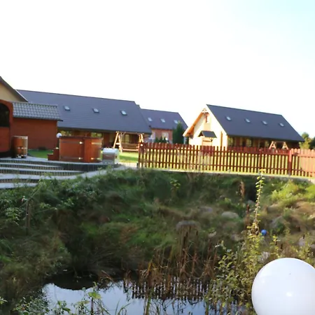 Malinowy Dworek - Spokojny Wypoczynek Nad Morzem Apartamento