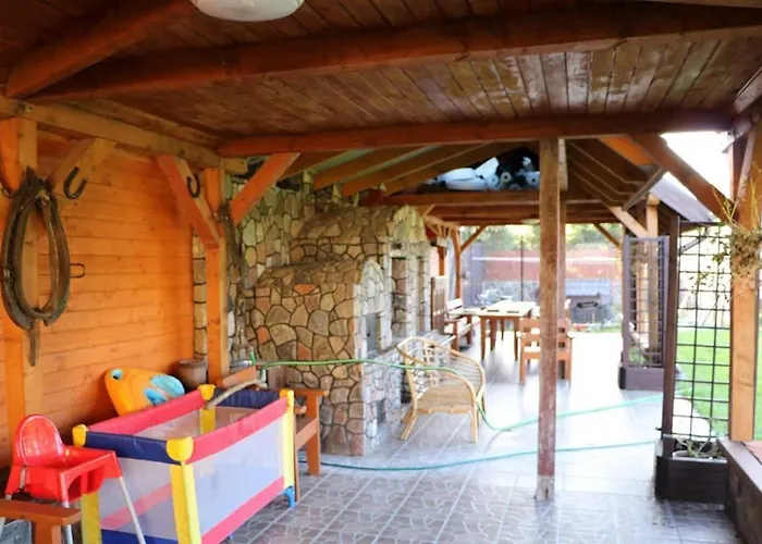 Apartman Malinowy Dworek - Spokojny Wypoczynek Nad Morzem Ciekocino